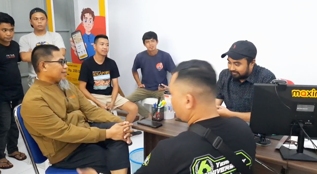 Puluhan Driver Maxim Gorontalo Geruduk Kantor Pelayanan, Protes Kebijakan Baru yang Dinilai Merugikan