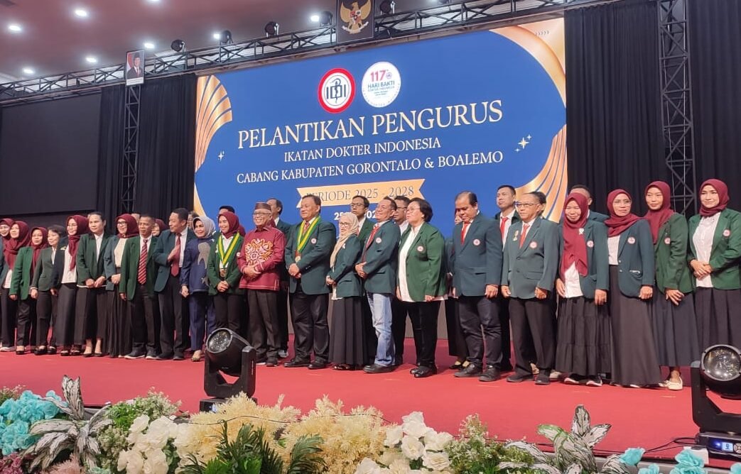 dr. Jeinfer Rivian Lestyorini Resmi Dilantik sebagai Ketua IDI Kabupaten Gorontalo Periode 2025–2028