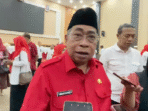 wali kota gorontalo : adhan dambea